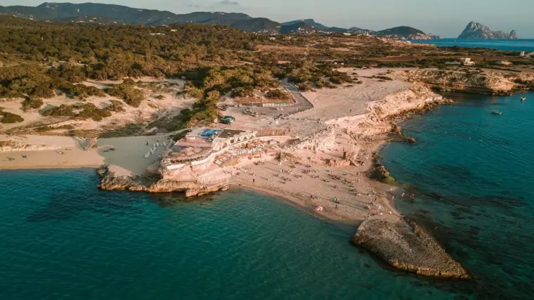 Best Beaches in Ibiza & Formentera for Weddings — image 28 of 28