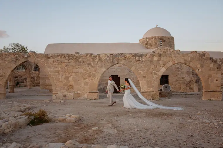 Liopetro Venue Wedding Photographers — image 25 of 56