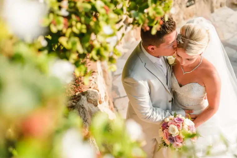 Coral Beach Hotel Wedding Photographer — image 85 of 86
