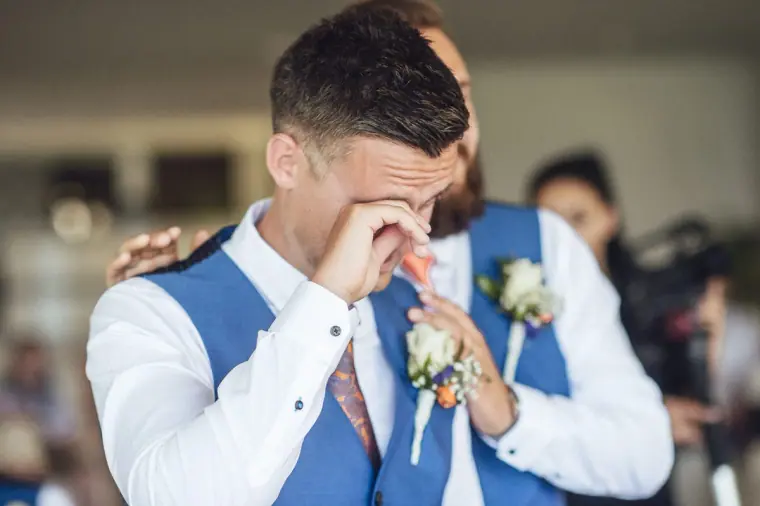 5 Reasons to Hire a Professional Wedding Photographer — image 3 of 17