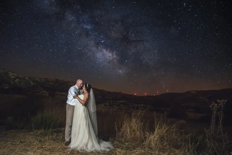 5 Reasons to Hire a Professional Wedding Photographer — image 6 of 17