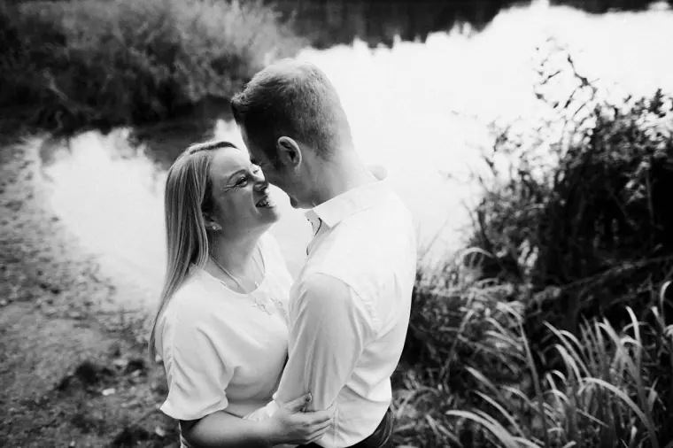 Lauren & Anthony Engagement Shoot, Virginia Water — image 2 of 23