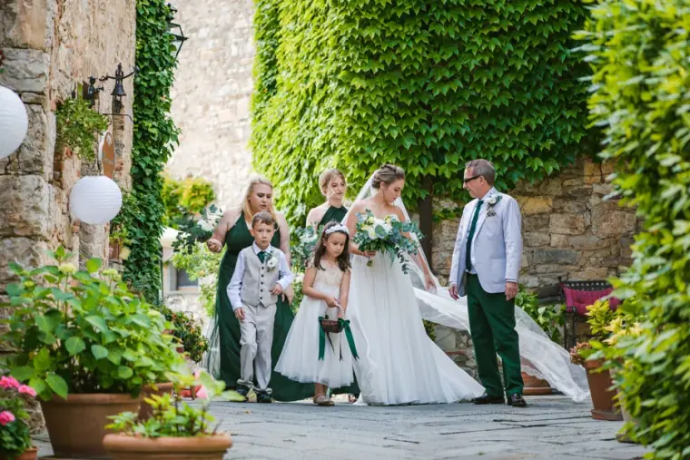 Livernano Estate Wedding Photographer Tuscany — image 13 of 38
