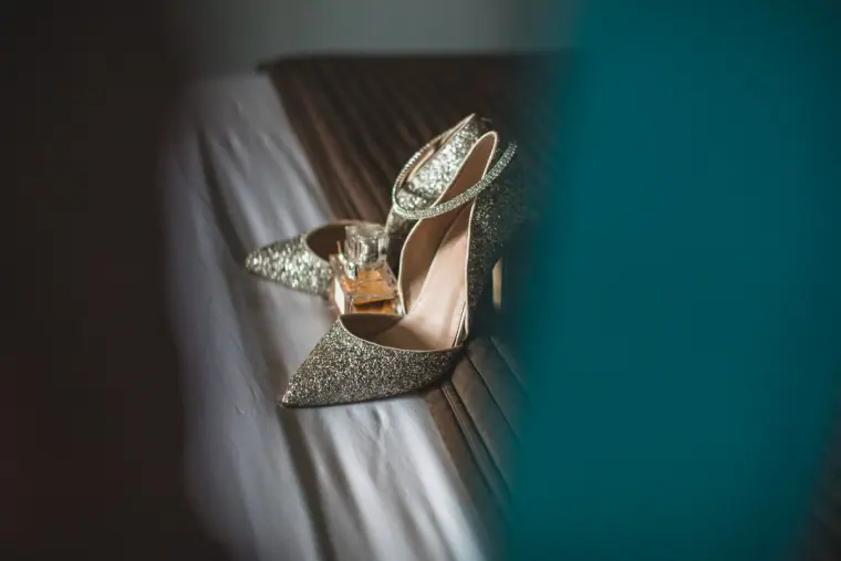 Lyndsay & Thomas — New Forest Wedding, UK — image 11 of 62