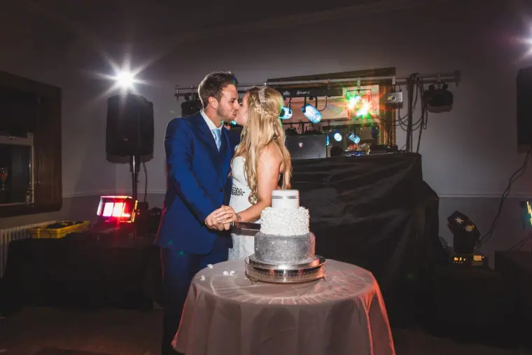 Lyndsay & Thomas — New Forest Wedding, UK — image 49 of 62