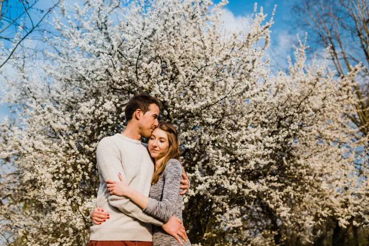 UK Pre-Wedding Engagement Shoot, Dinton Pastures — Beziique — image 38 of 54